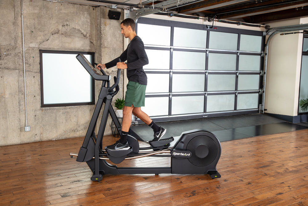 Орбітрек SportsArt E874